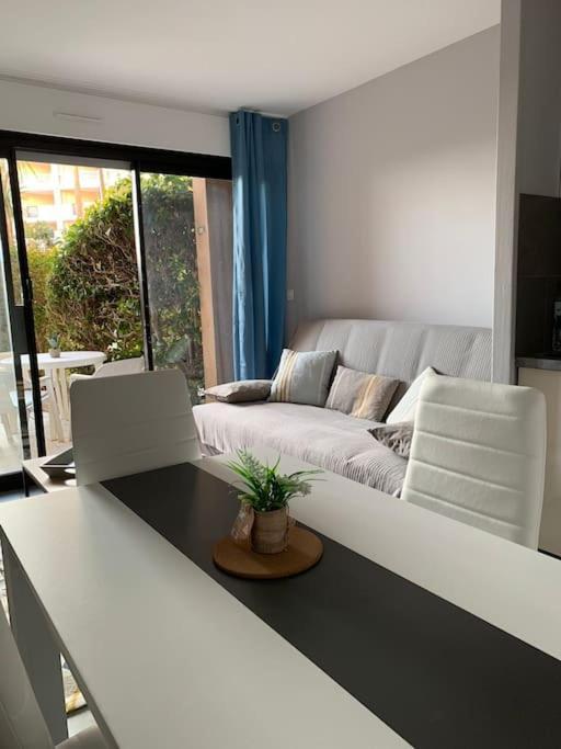 Azur 015 Yourhosthelper Classe 2 Etoiles