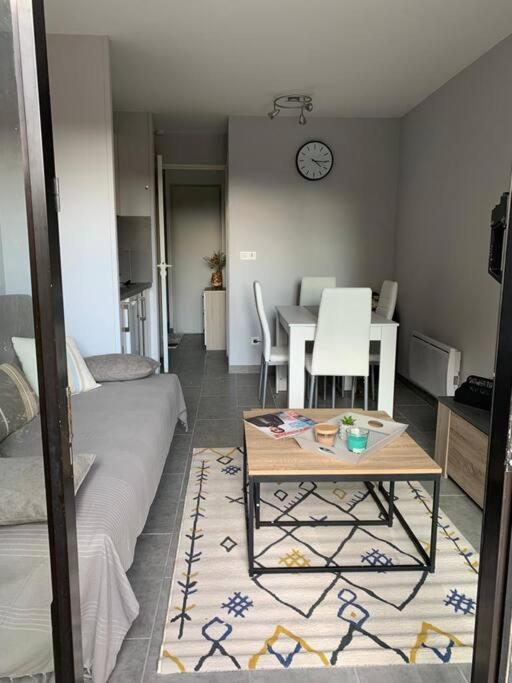 Azur 015 Yourhosthelper Classe 2 Etoiles Apartment *